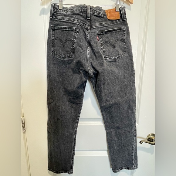 Levi's Women's 501 Original Stretch Cropped Straight Leg Jeans - Picture 3 of 9